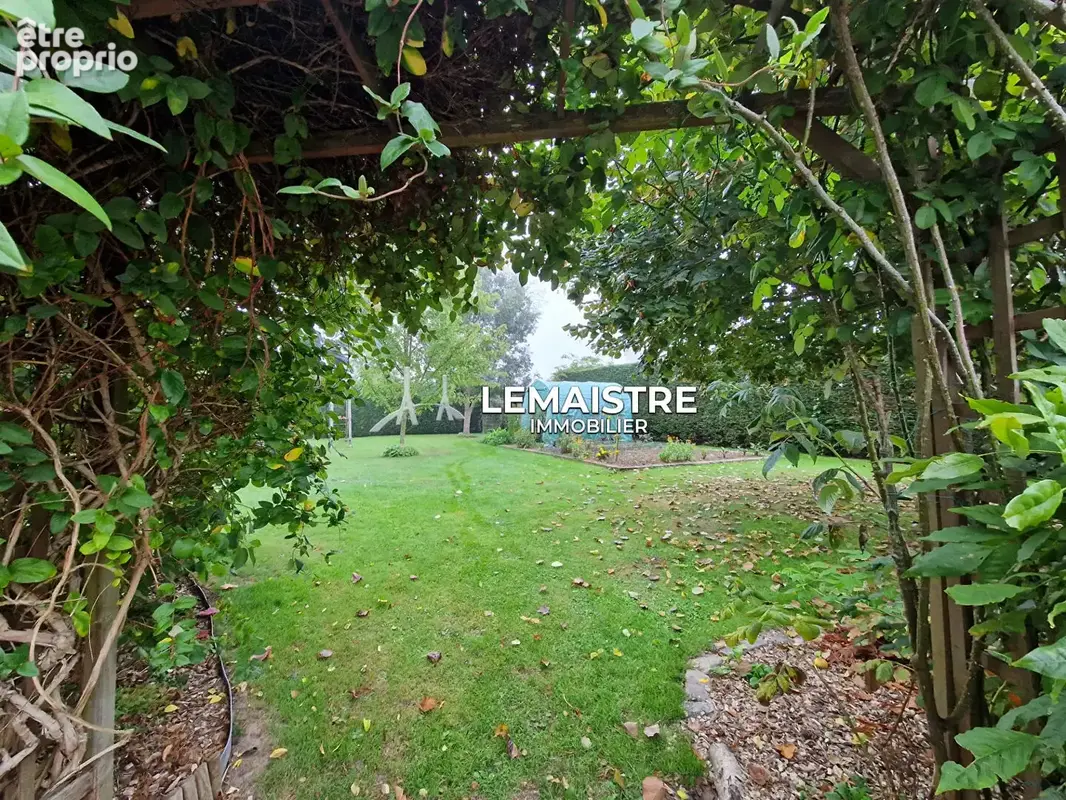 Maison NORMANDE à vendre - A 10 min de  St-Romain - 208 m² - 5 chambres - 3 garages - photo 3