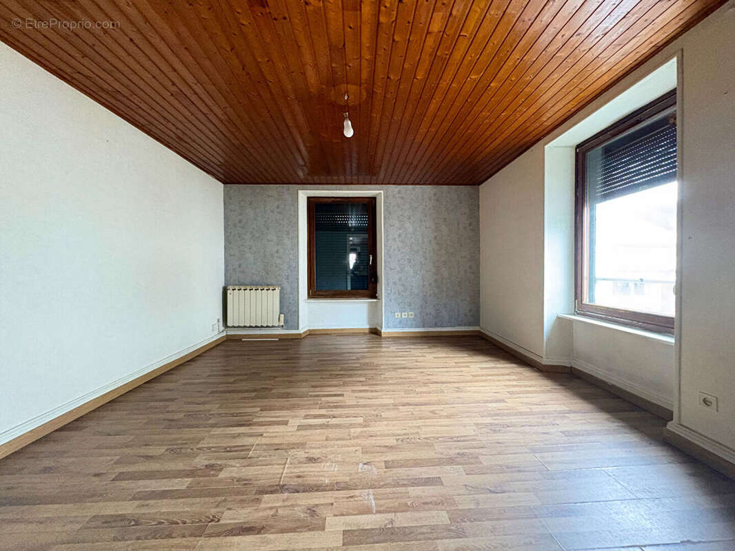 Appartement à LE THILLOT