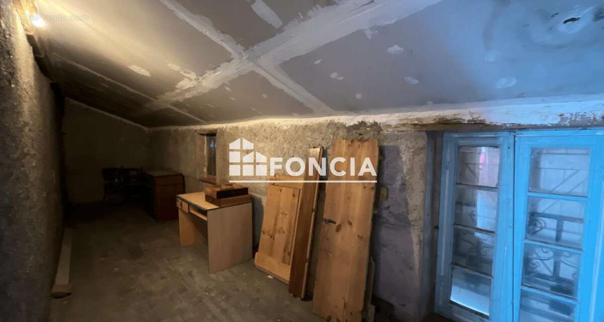 Maison à LAPARROUQUIAL