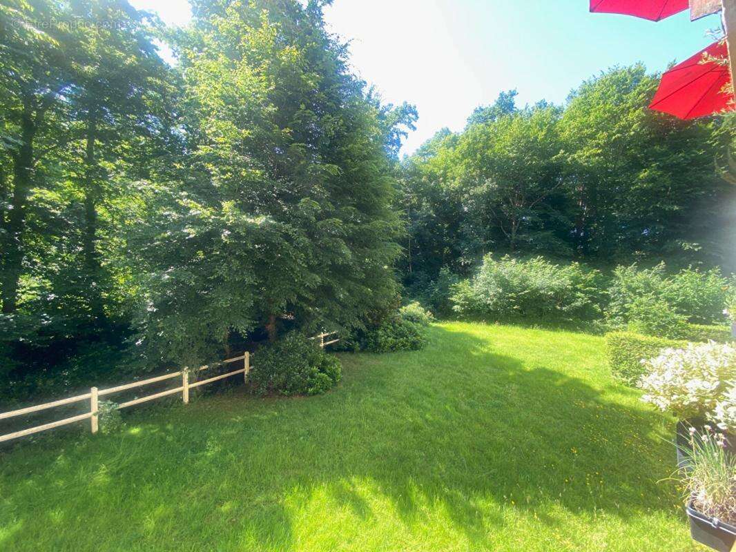 Appartement à VILLE-D&#039;AVRAY