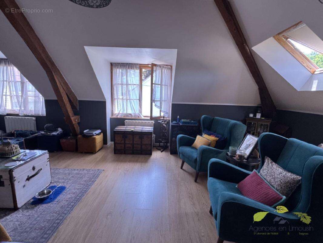 Appartement à TREIGNAC