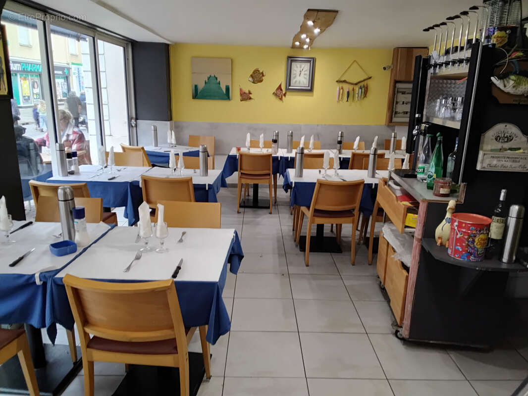 Commerce à CAPDENAC-GARE