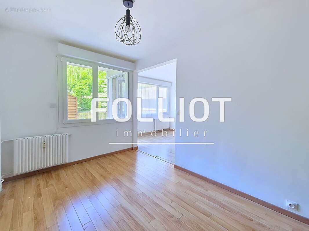 Appartement à HEROUVILLE-SAINT-CLAIR