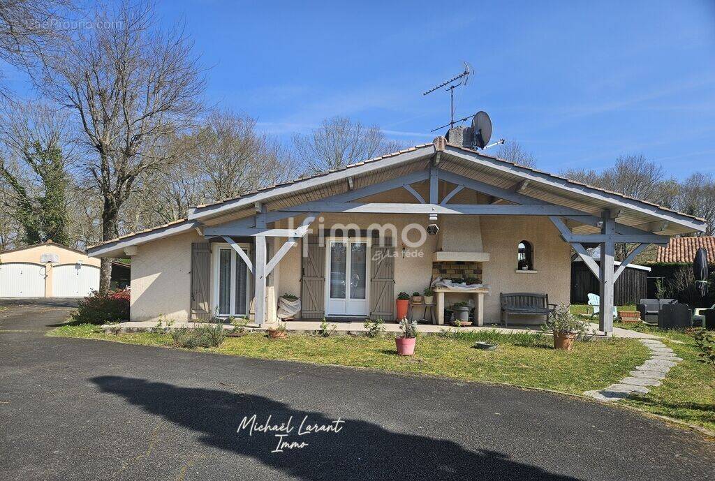 Maison à LE BARP