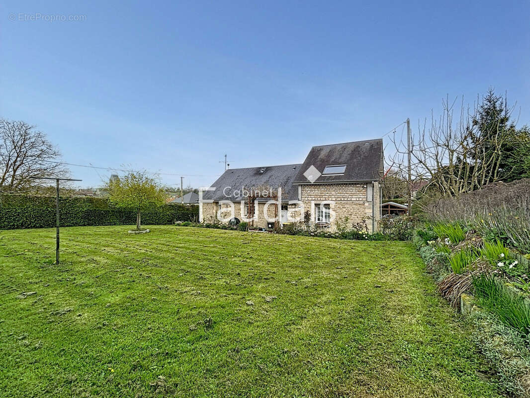 Maison à VENDES