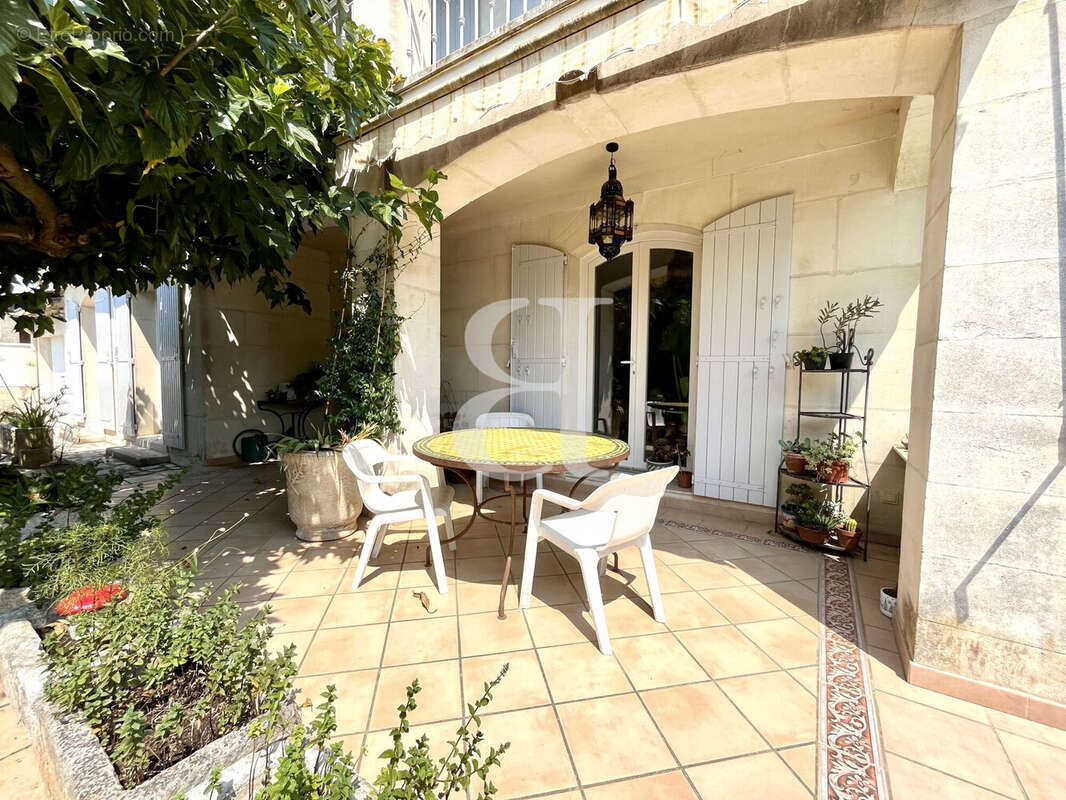 Maison 145 m² à Saint-Remy-De-Provence  - photo 4