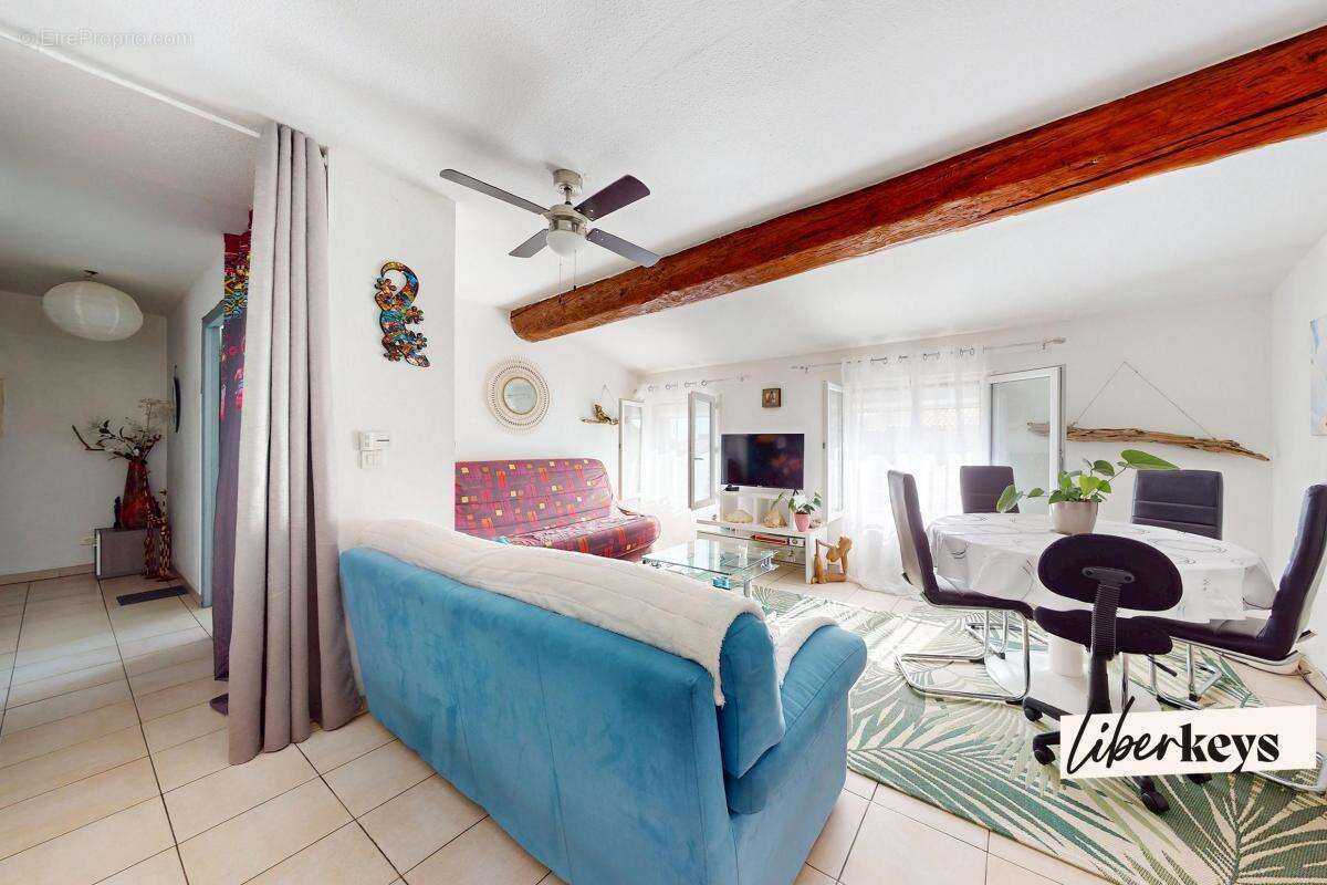 Appartement à COURSAN
