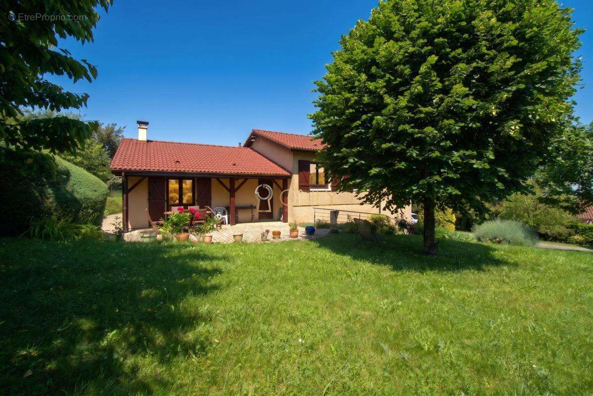 Poleymieux-au-Mont-d'Or-Maison- 116m²-4 pièces - photo 2