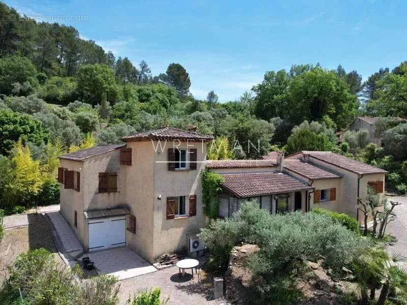 Maison à LE LUC