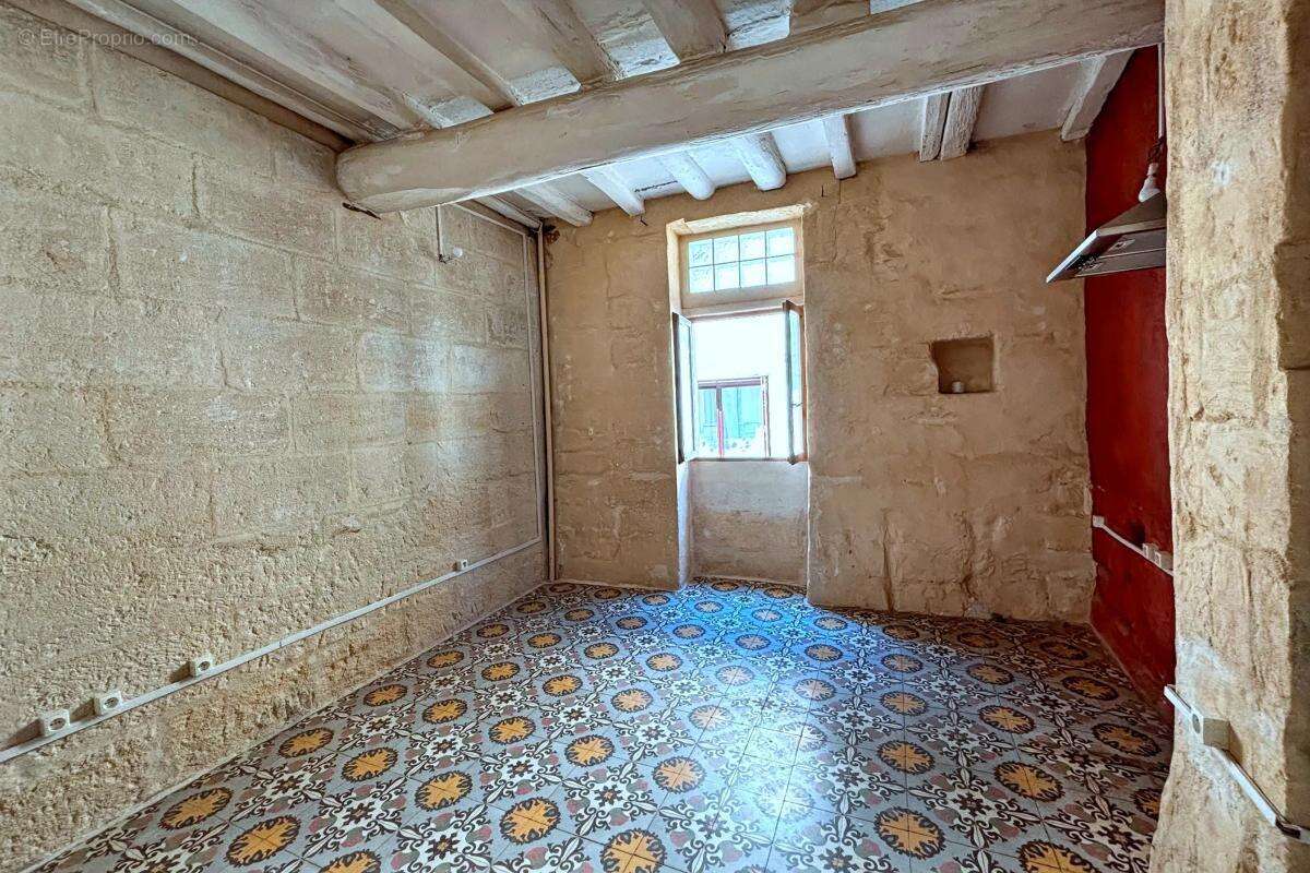 Maison 115 m² à Beaucaire  - photo 2