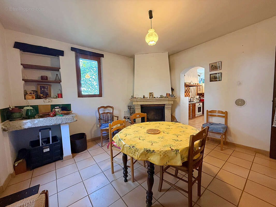 Maison à VAISON-LA-ROMAINE