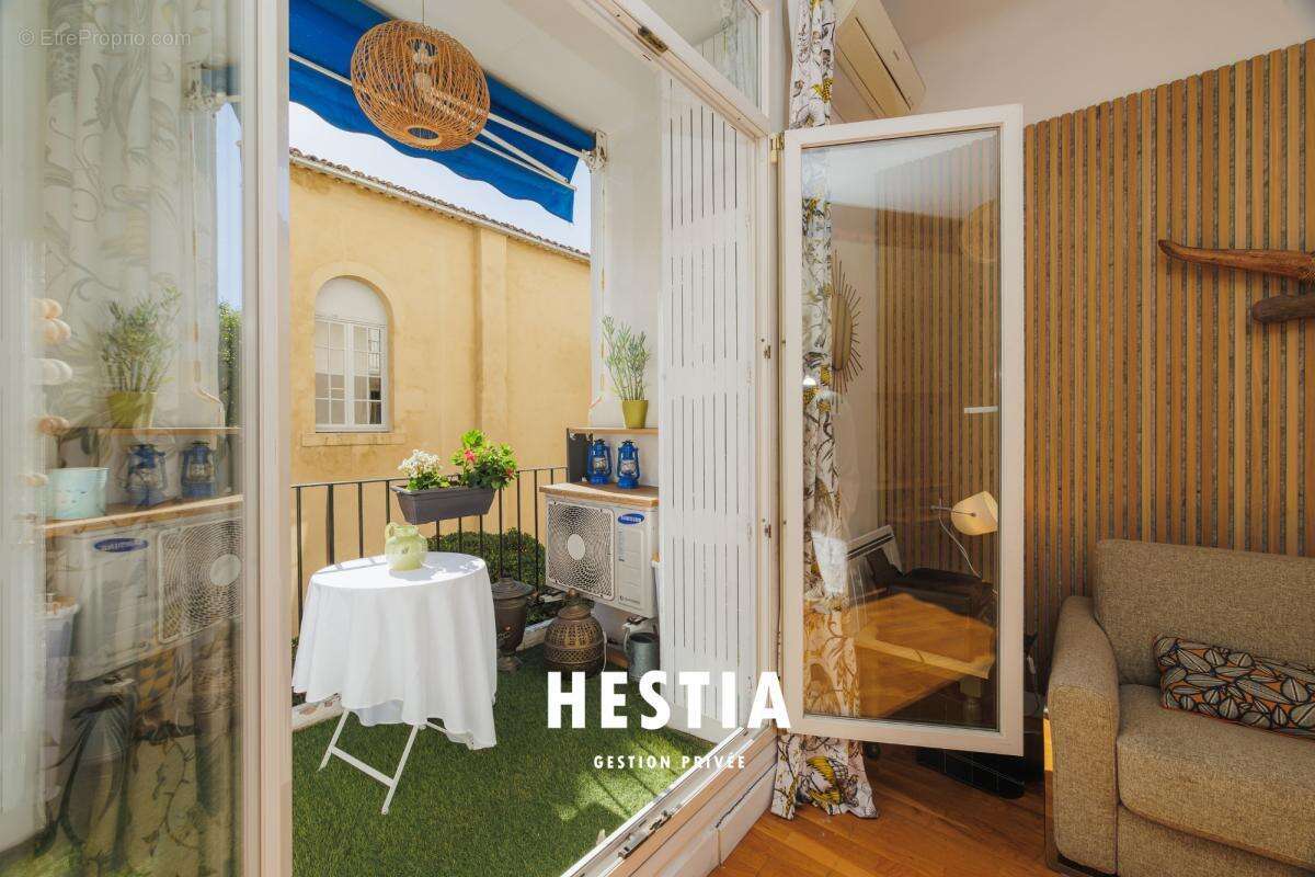 Appartement à MARSEILLE-6E
