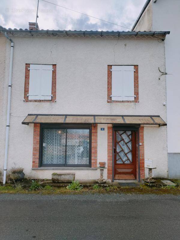 Maison à TANUS