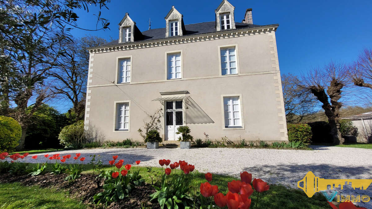 Maison à HAUTE-GOULAINE