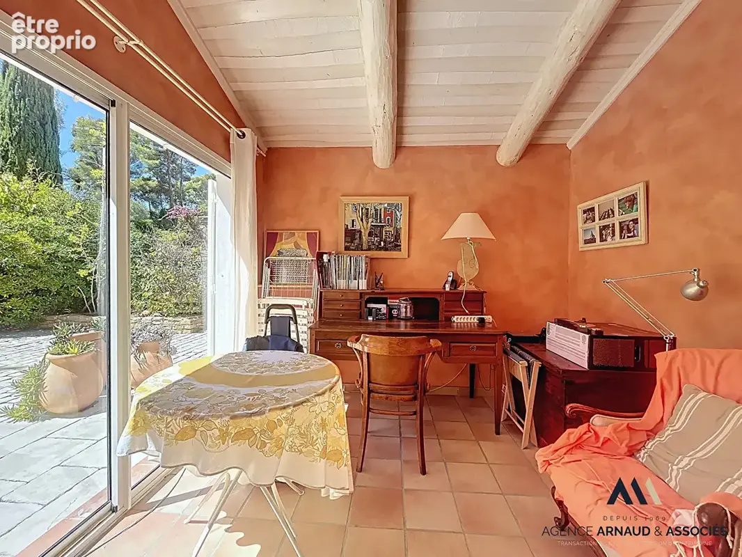 Magnifique maison (5 chambres) de plain-pied avec piscine - photo 10