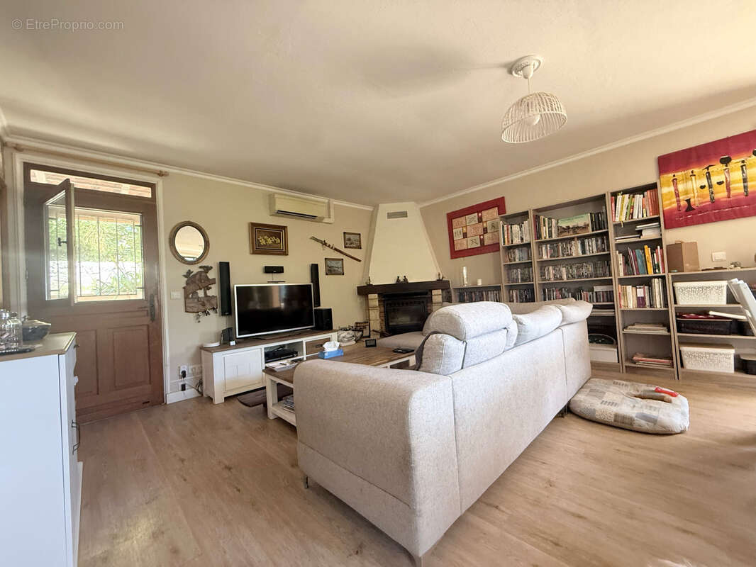 Entre mer et nature, découvrez une villa au charme authentique - photo 10