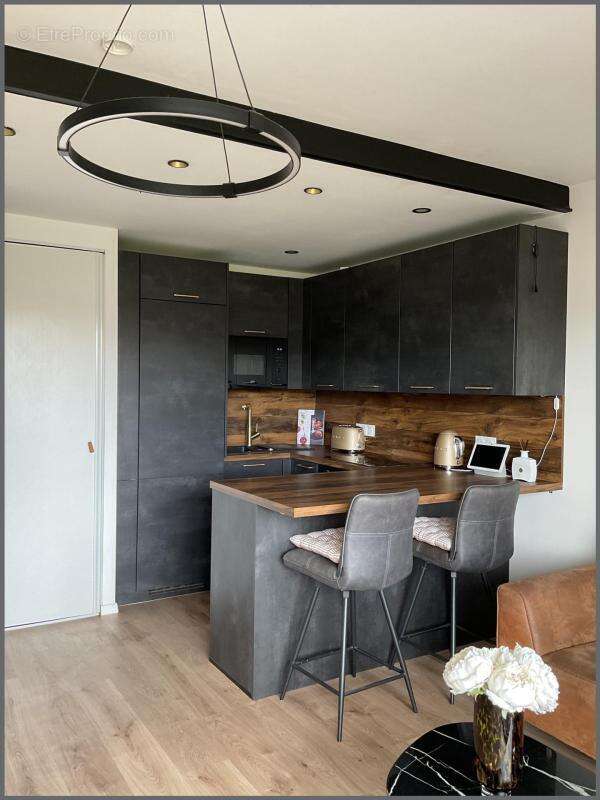 Appartement à LES PONTS-DE-CE