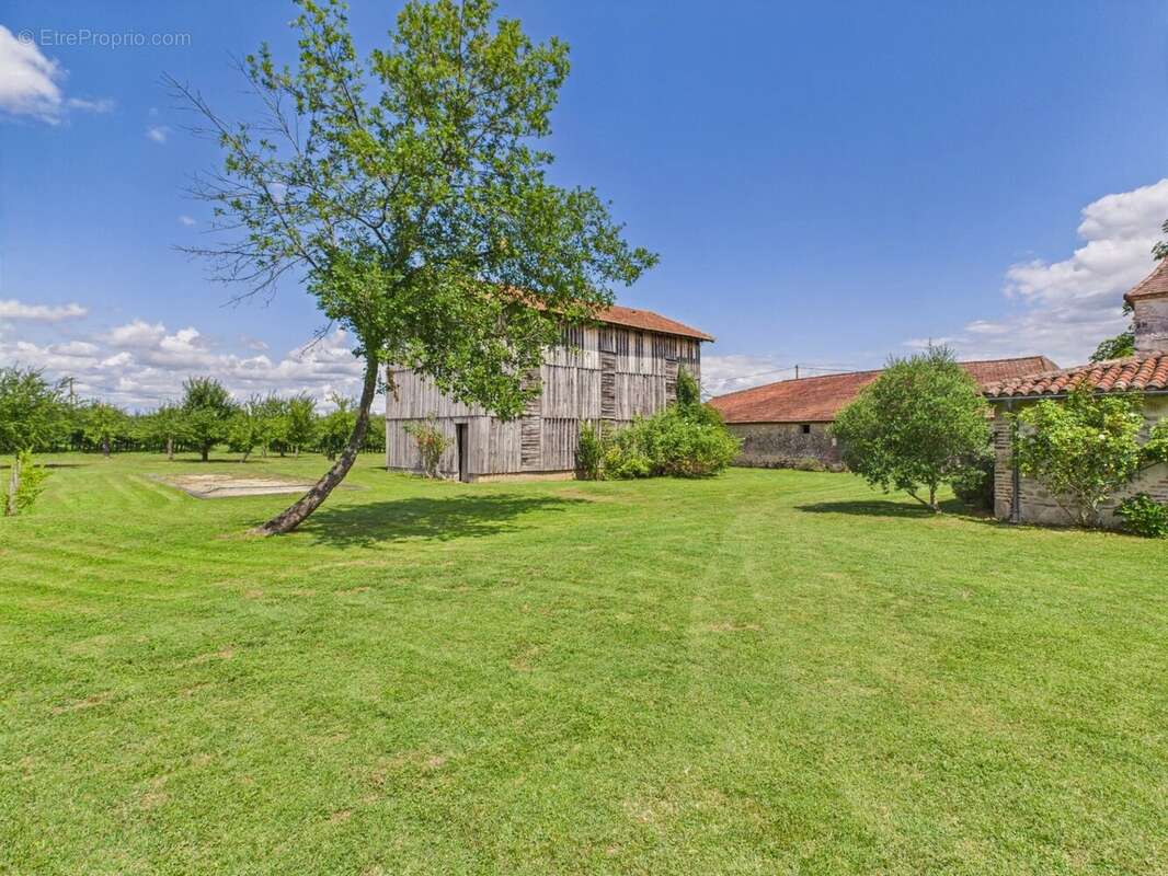Magnifique Maison d’Architecte à Proximité du Village Près de Fongrave - photo 22