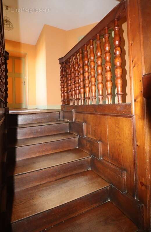 Maison à MAGNAC-LAVAL