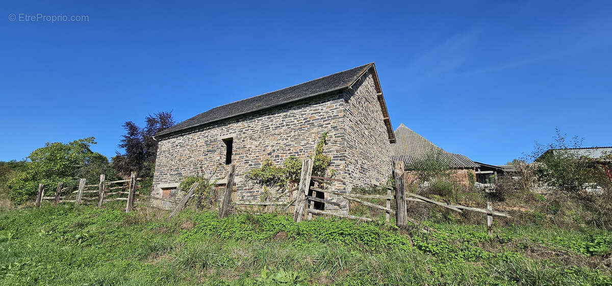 Maison à VARETZ