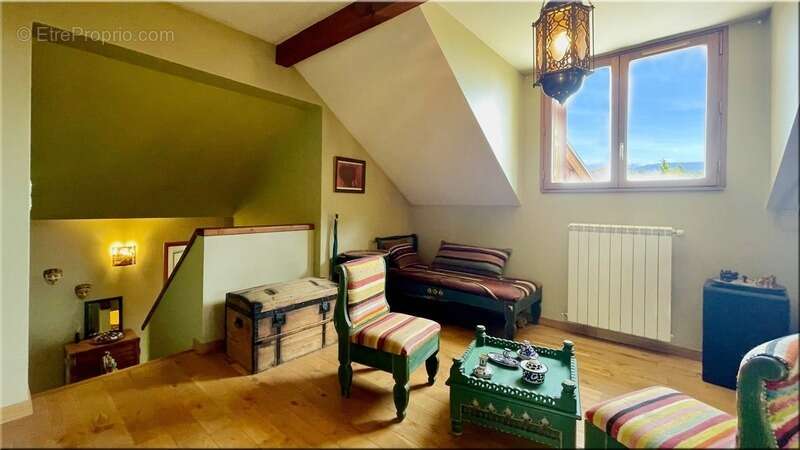 Maison à CROZET