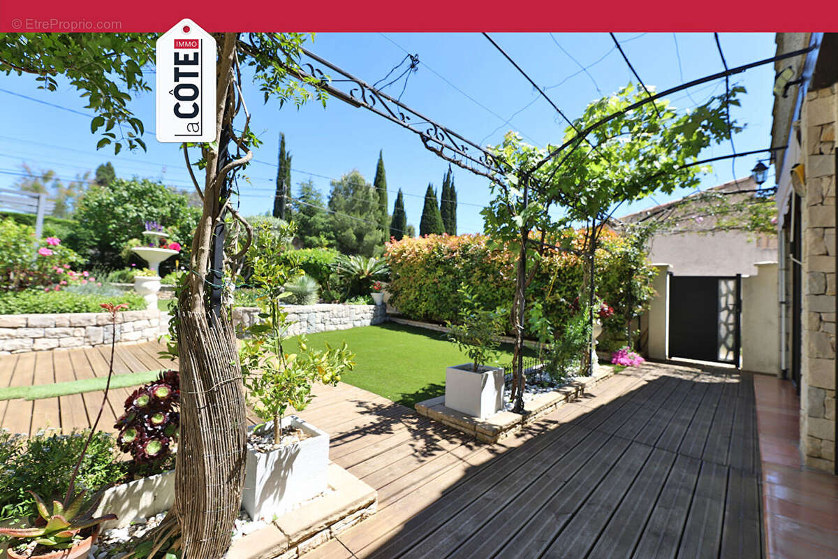 Maison à SAUSSET-LES-PINS