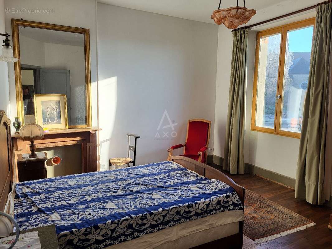 Maison à FROMENTIERES