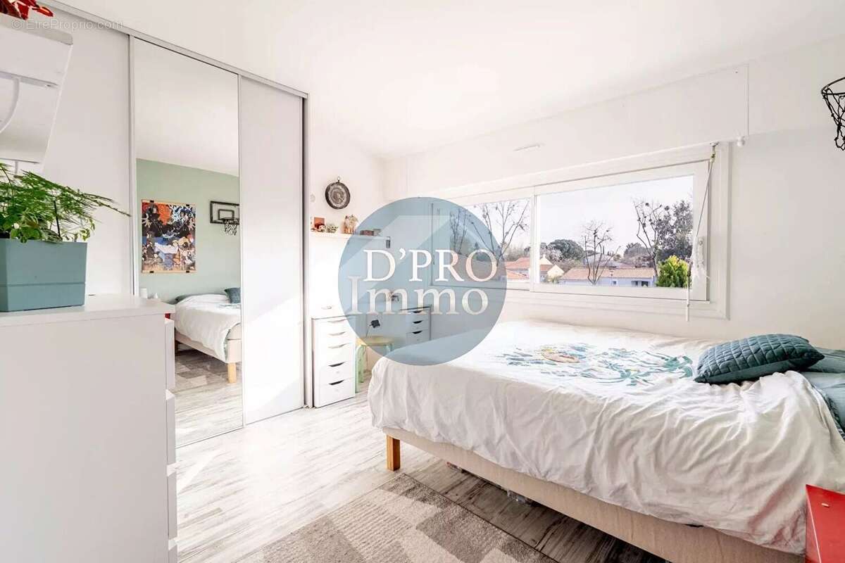 Maison rénovée avec piscine - 142 m² - Suite parentale - Vertou Portereau - photo 8