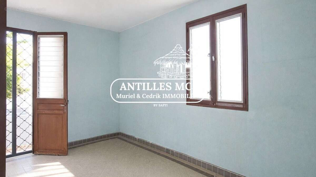 Maison 199 m² à Fort-De-France  - photo 4