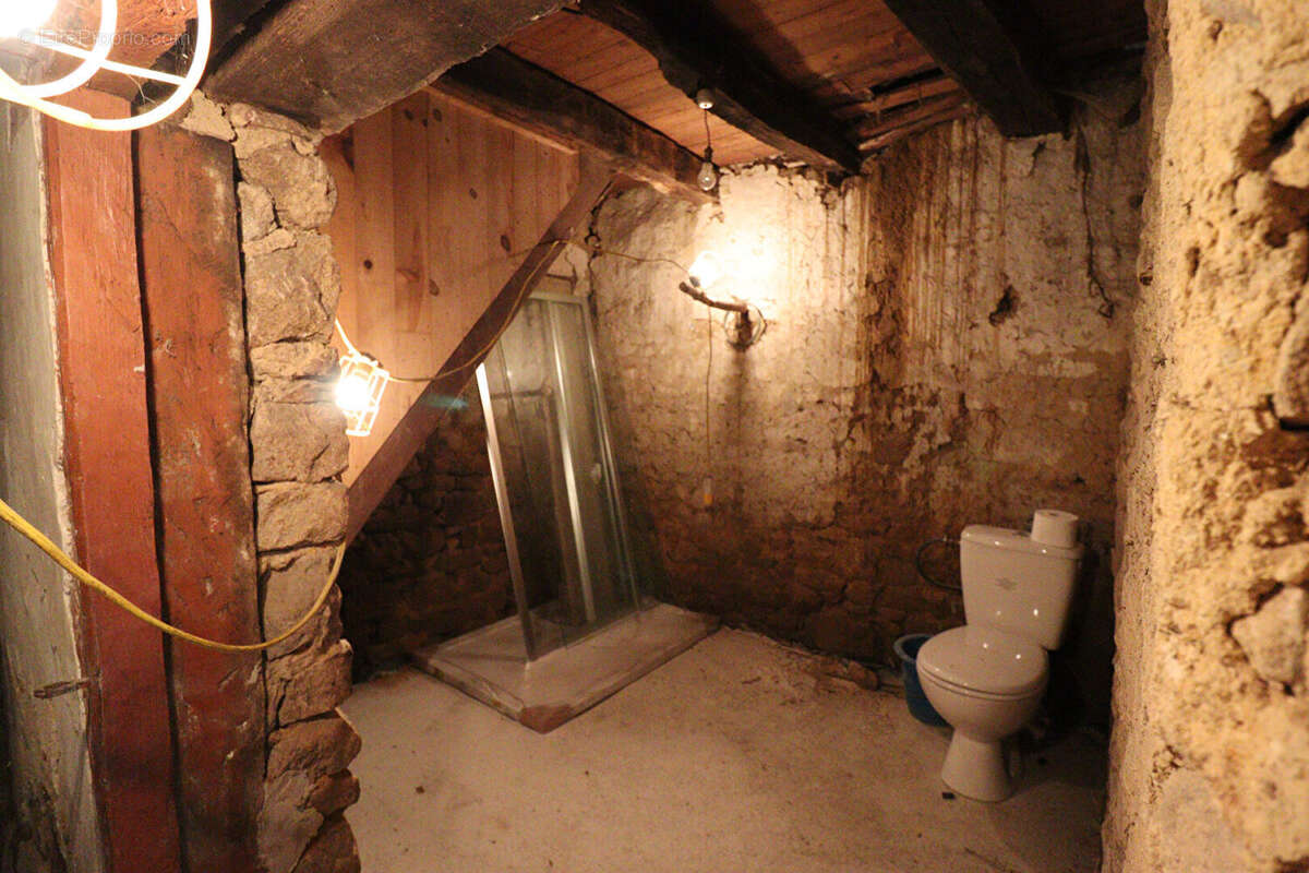 Maison à SAINT-SORNIN-LEULAC