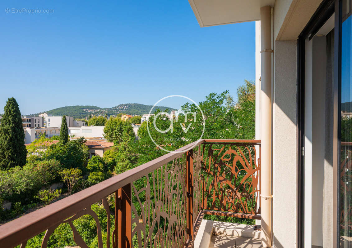 Appartement à HYERES