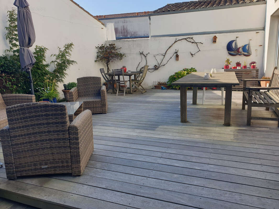 Maison à SAINT-CLEMENT-DES-BALEINES