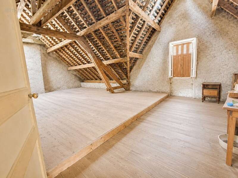 Maison à SARRANCOLIN