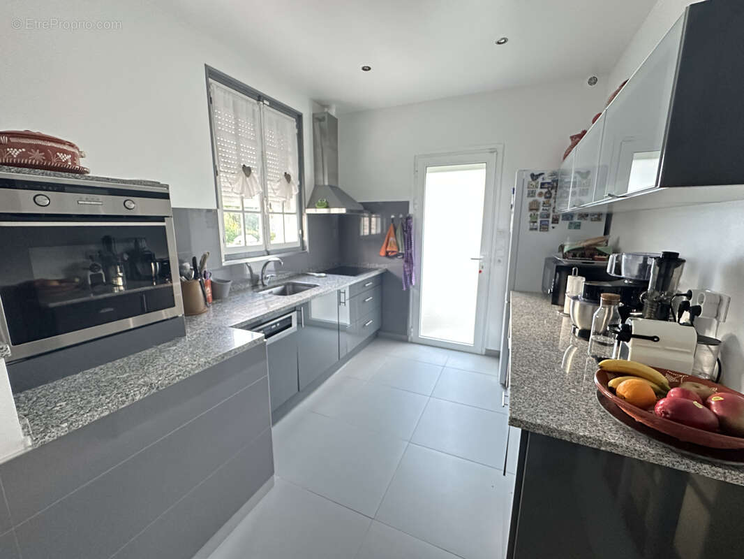 Maison à BROU-SUR-CHANTEREINE