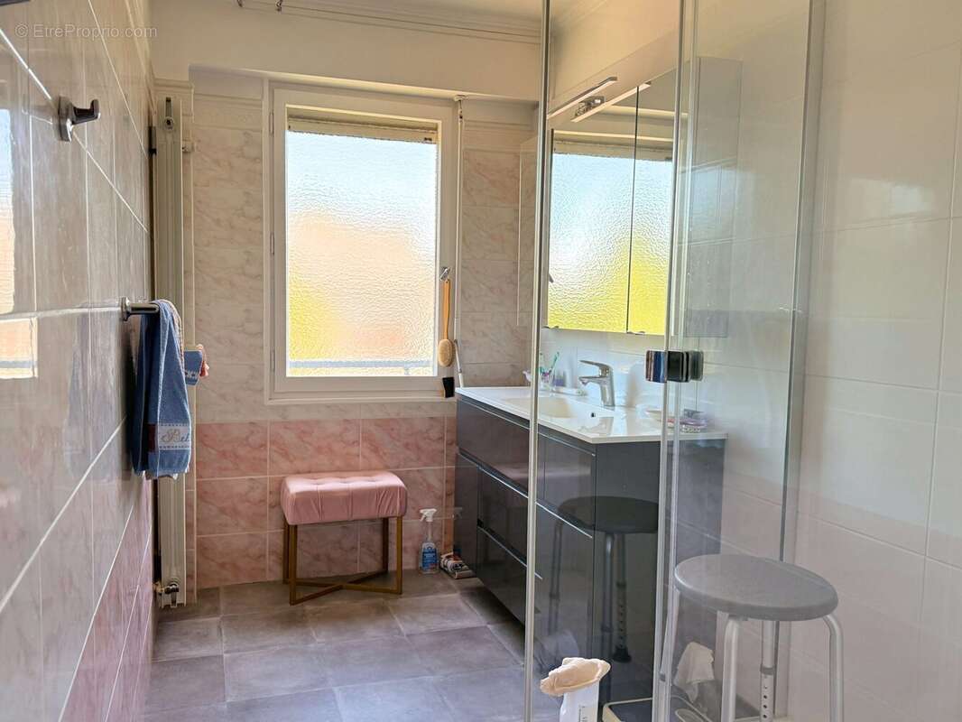 Appartement 74 m² à Vernon  - photo 4