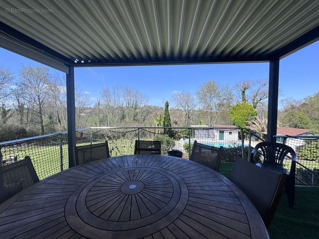 Maison 180 m² à Saint-Palais  - photo 6