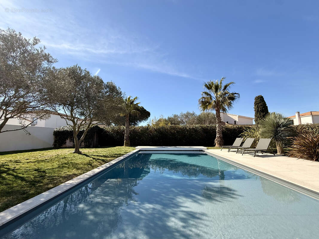 À Pérols, villa avec piscine au sel - photo 4
