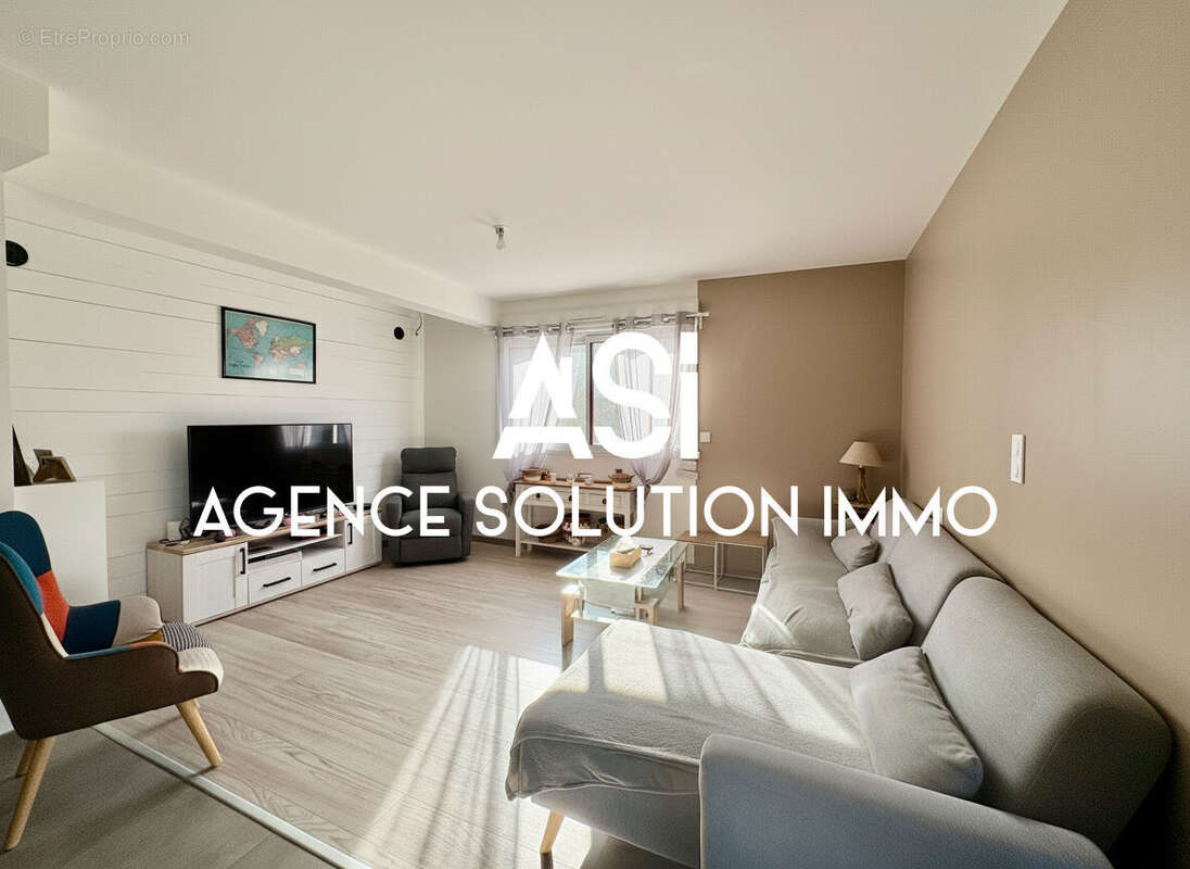 Maison à SAINT-PIERRE-LA-COUR