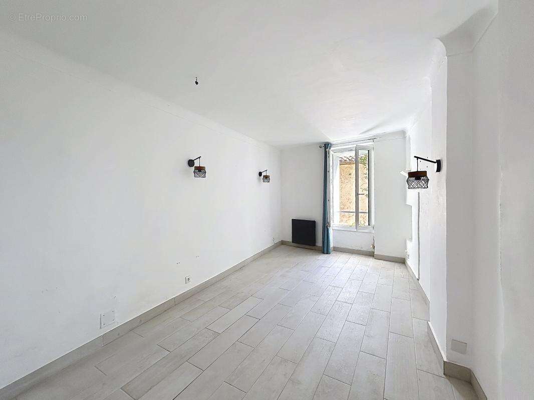 Maison à CAGNES-SUR-MER