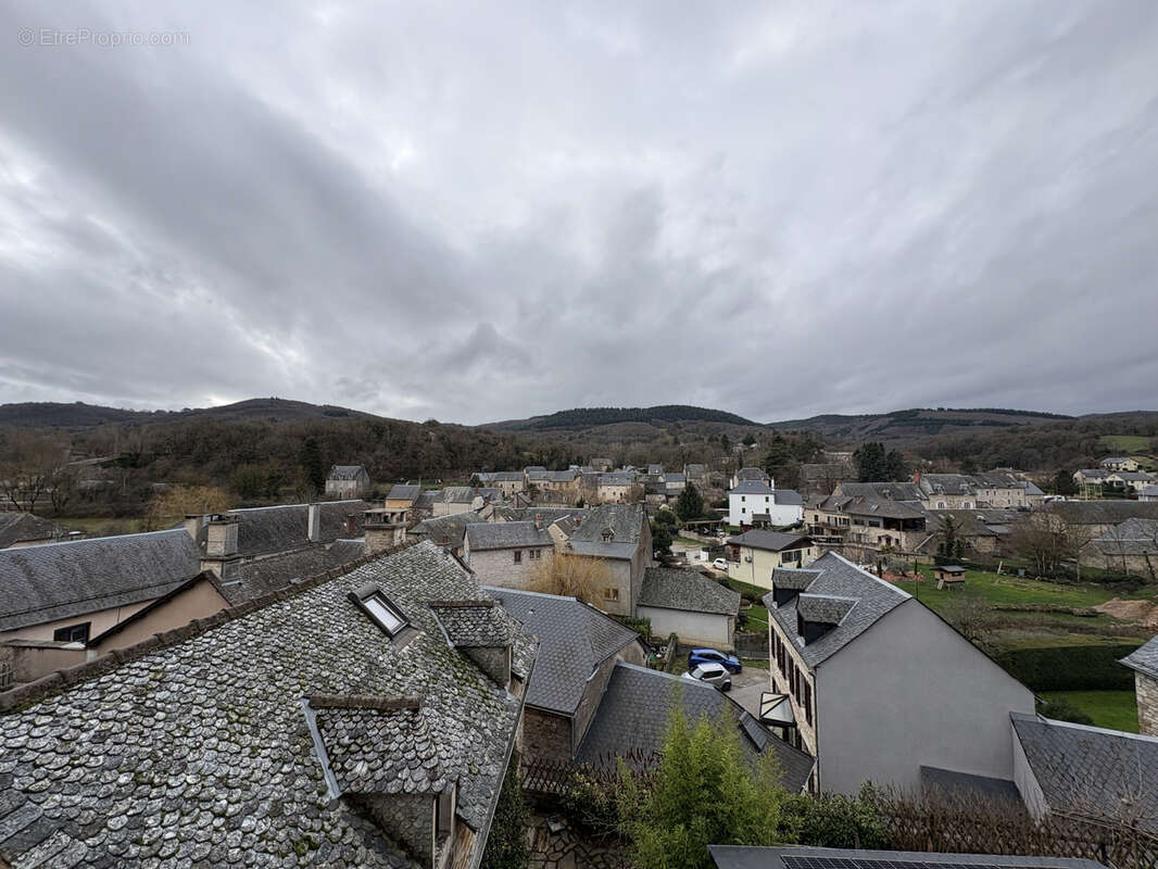 Maison à BERTHOLENE