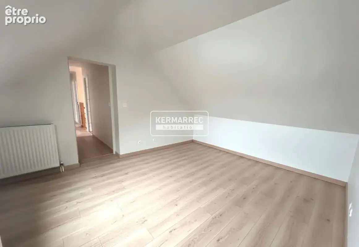 Maison SAINT AUBIN D'AUBIGNÉ - 6 Chambres -126 m² - photo 4