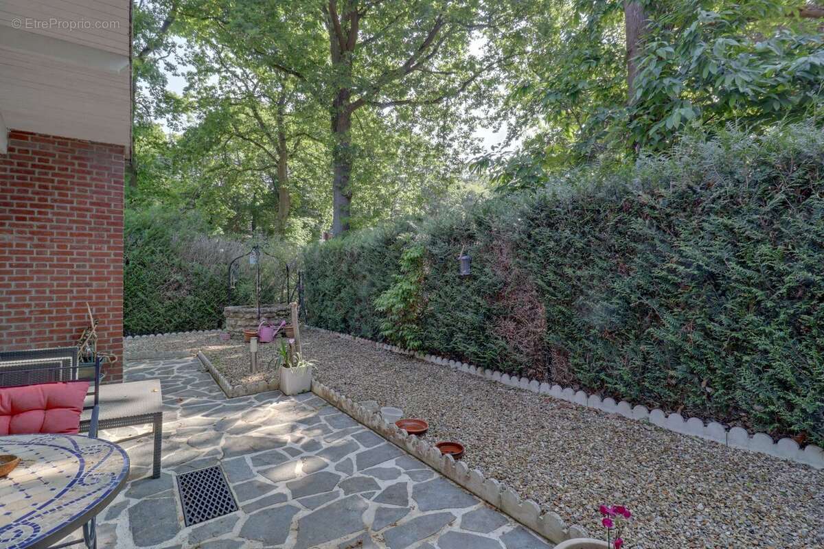 Maison à VERNEUIL-SUR-SEINE