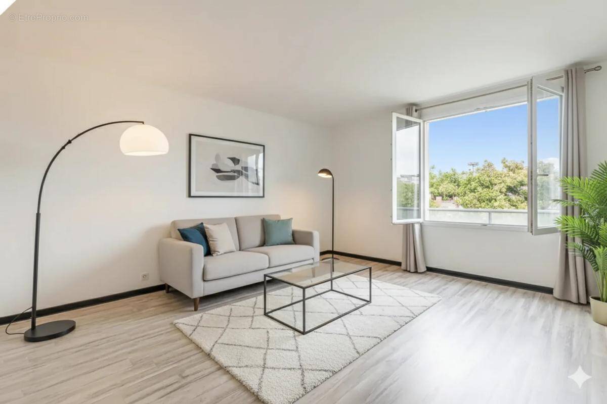 Appartement à MAISONS-ALFORT