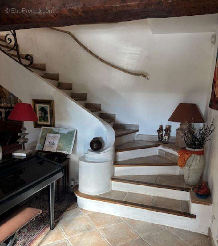 Maison à LE CANNET-DES-MAURES