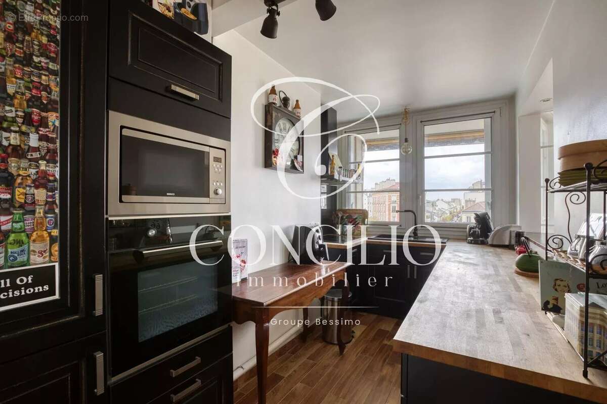 La Garenne-Colombes – Élégant 3 pièces de 82 m² avec balcon de 10 m², vue dégagée et beaux volumes - photo 13