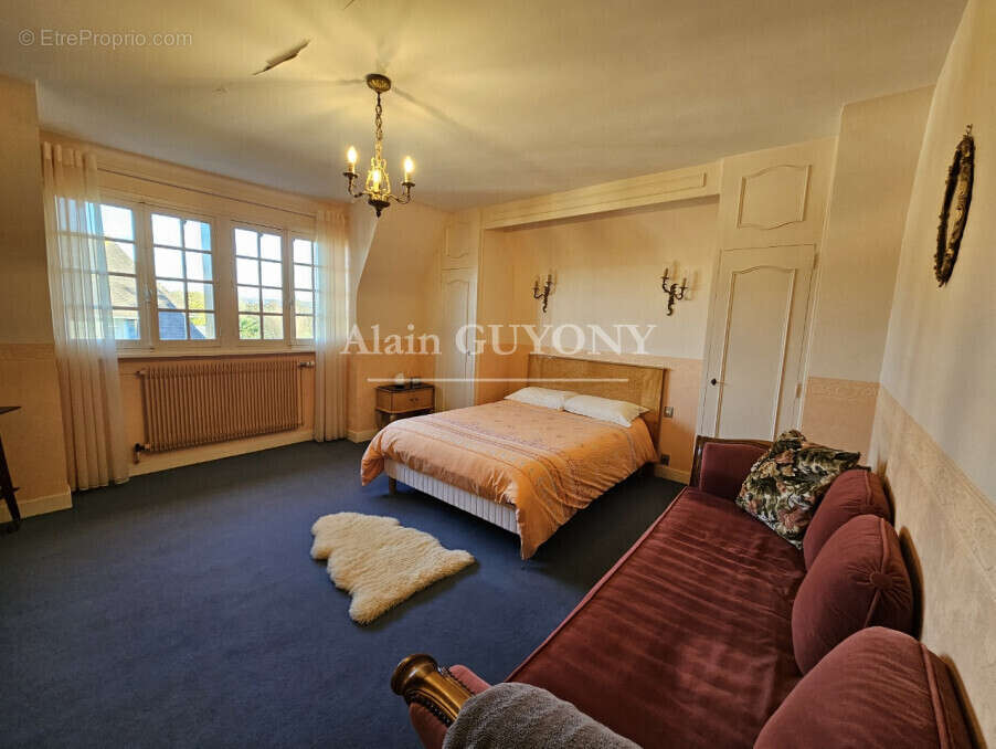 Maison à PONT-L'EVEQUE