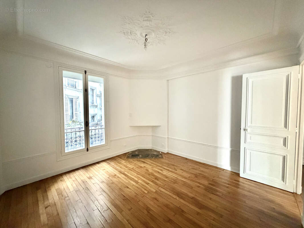 Appartement à PARIS-12E