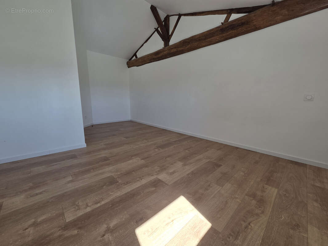 Maison à LES HERBIERS