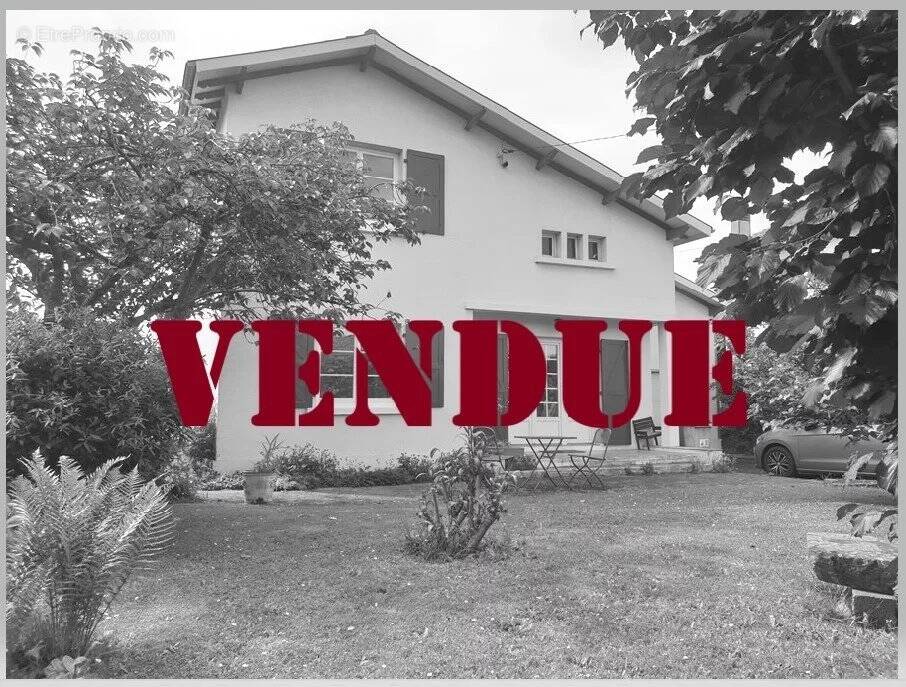 Appartement à BILLERE