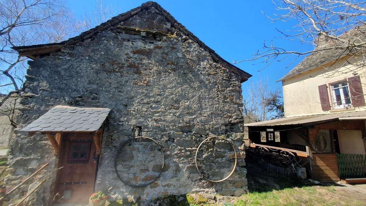 Maison à RIEUPEYROUX